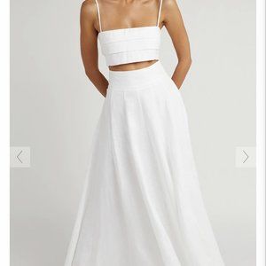 DIISH AISLE LINEN PLEATED CROP TOP AND SKIRT